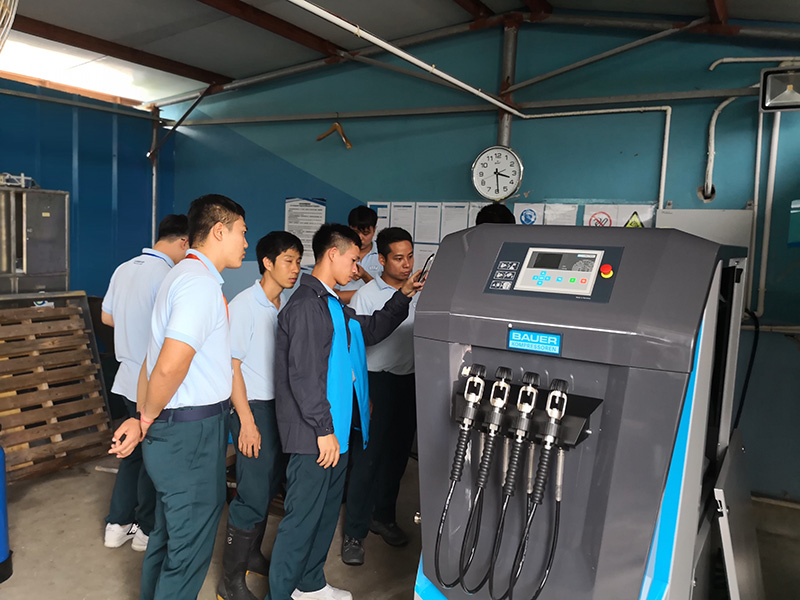 珠海長(zhǎng)隆海洋王國(guó)德國(guó)寶華壓縮機(jī)投入使用